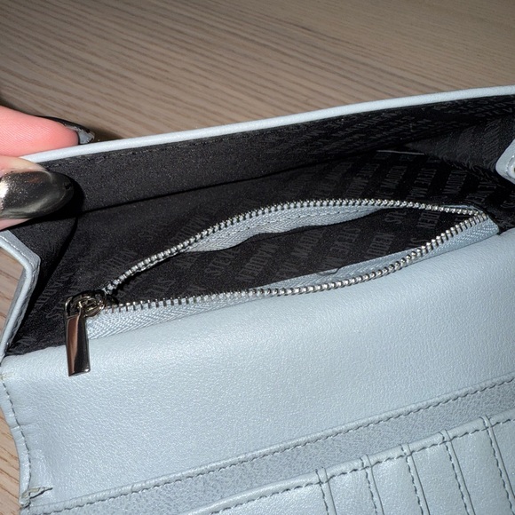 Excellent Condition Steve Madden Blue Wallet Purse Wristlet Micro Bag - Picture 13 of 14